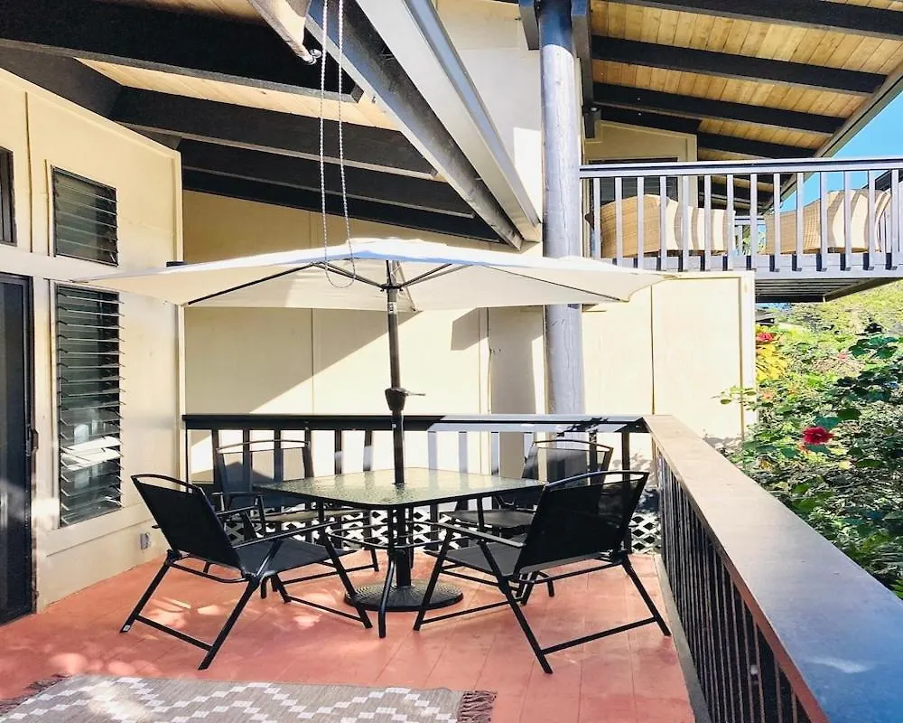 Apartment Spacious 2-Story, Large Pool, Shared Porch, Near Hanalei! Princeville
