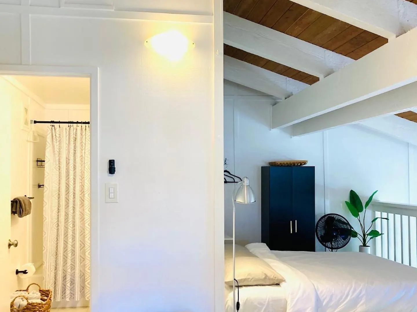 Kauai Surf Lodge - Spacious 2-Story W Pool, Shared Porch, Near Hanalei! Princeville